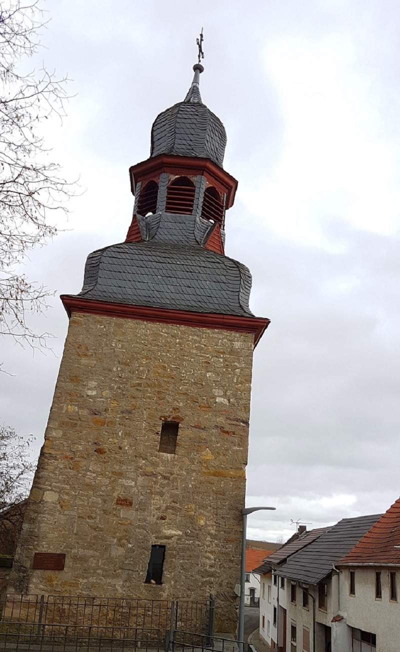 Schiefster Turm von Westen